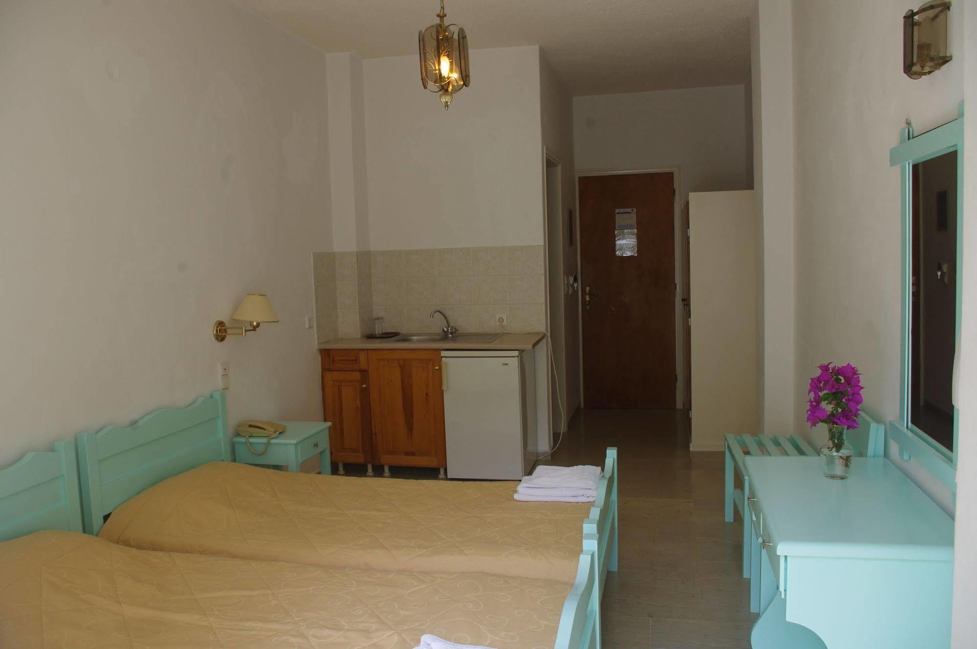 Kymata Hotel Камари Экстерьер фото